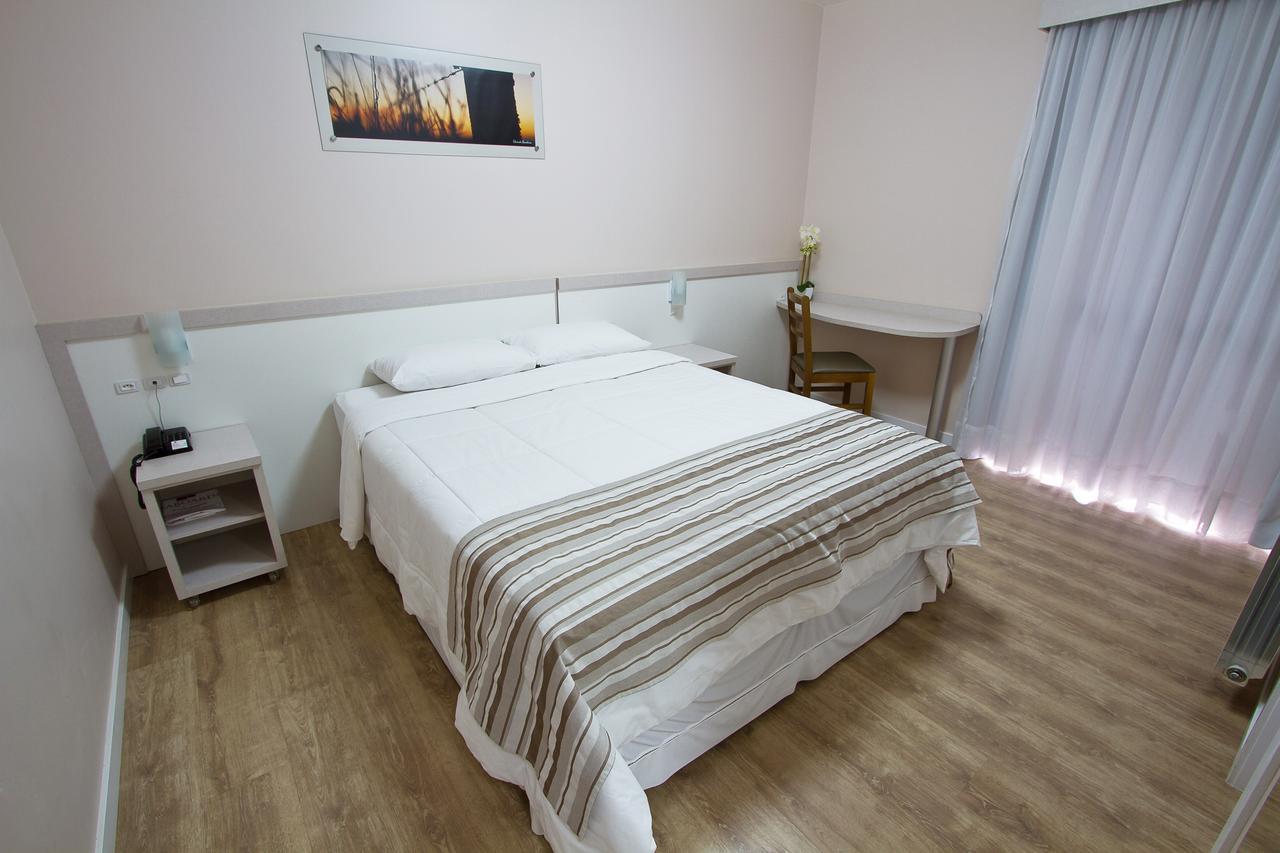 Gaboardi Park Hotel Curitibanos Room photo